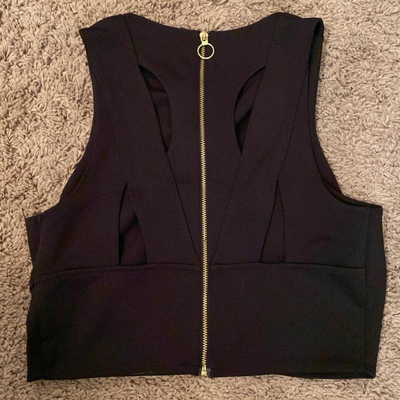 Express crop top - Picture 2 of 3